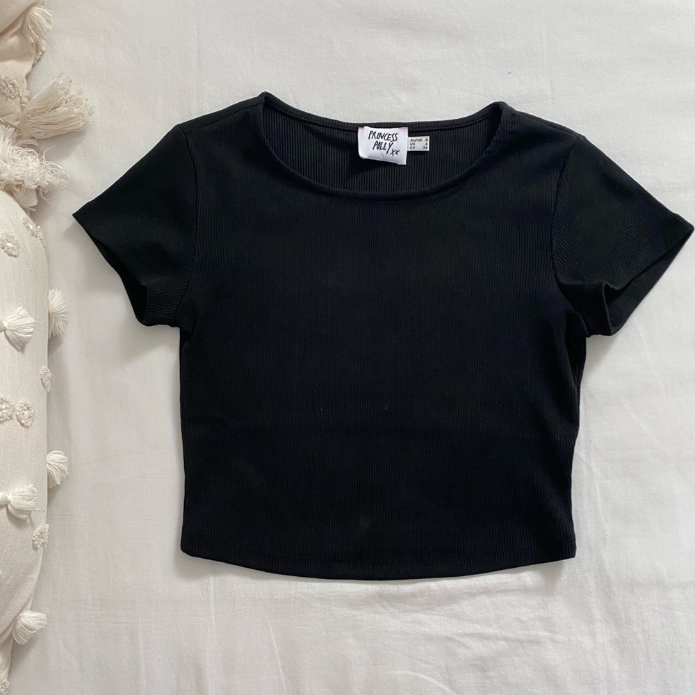 NWOT Black Crop Top Size 4